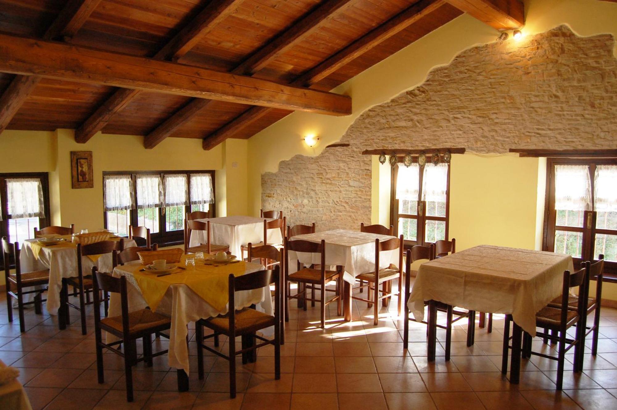 Agriturismo Rainé Montelupo Albese Exterior foto